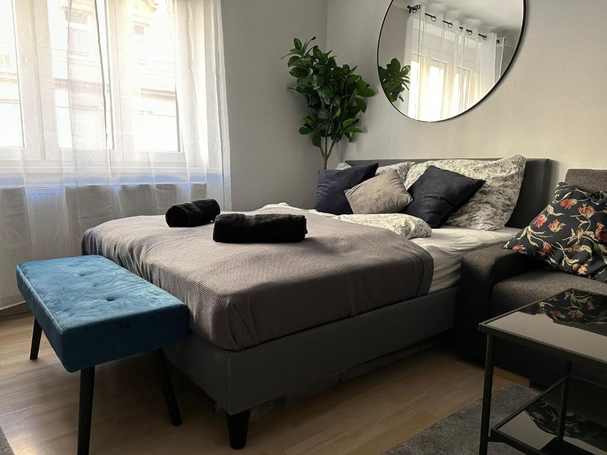 Balcony Apartment, 1 Min To U1 Reumannplatz Відень Екстер'єр фото